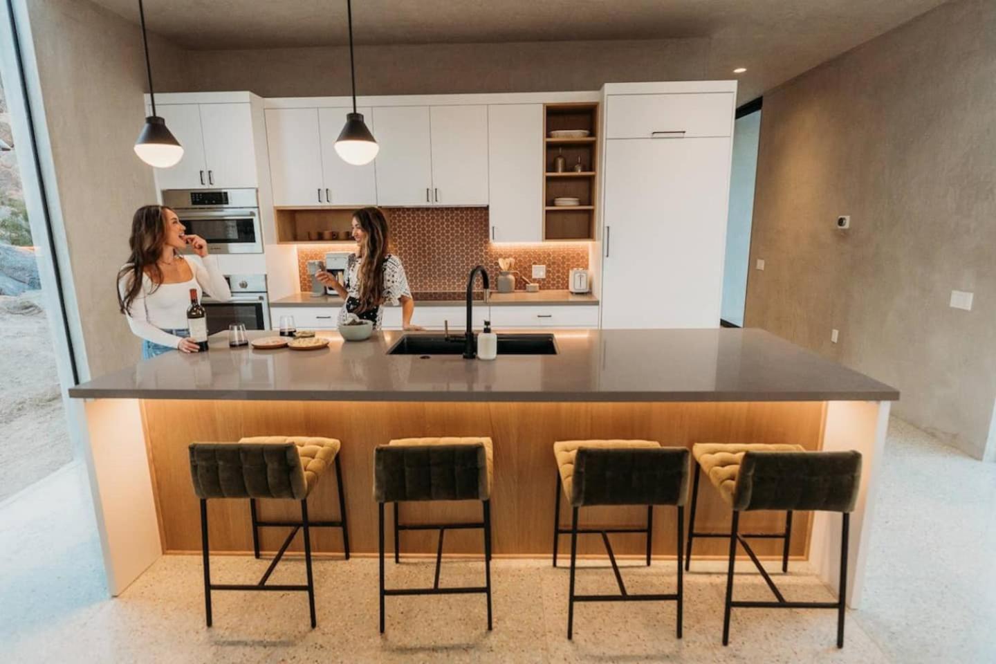 Prism By The Cohost Company Villa โจชัวทรี ภายนอก รูปภาพ