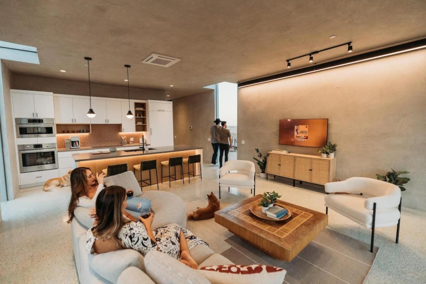 Prism By The Cohost Company Villa โจชัวทรี ภายนอก รูปภาพ